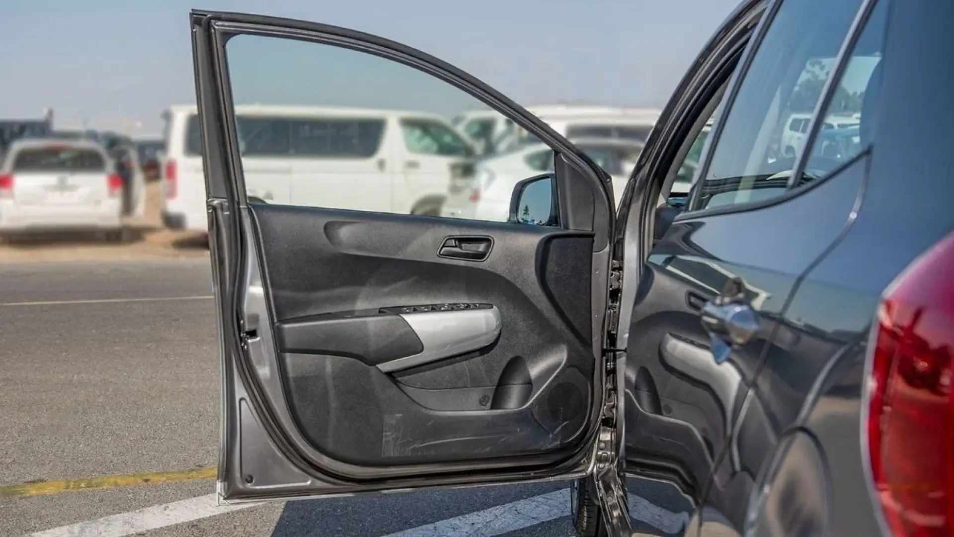 كيا بيكانتو رمادي 2023