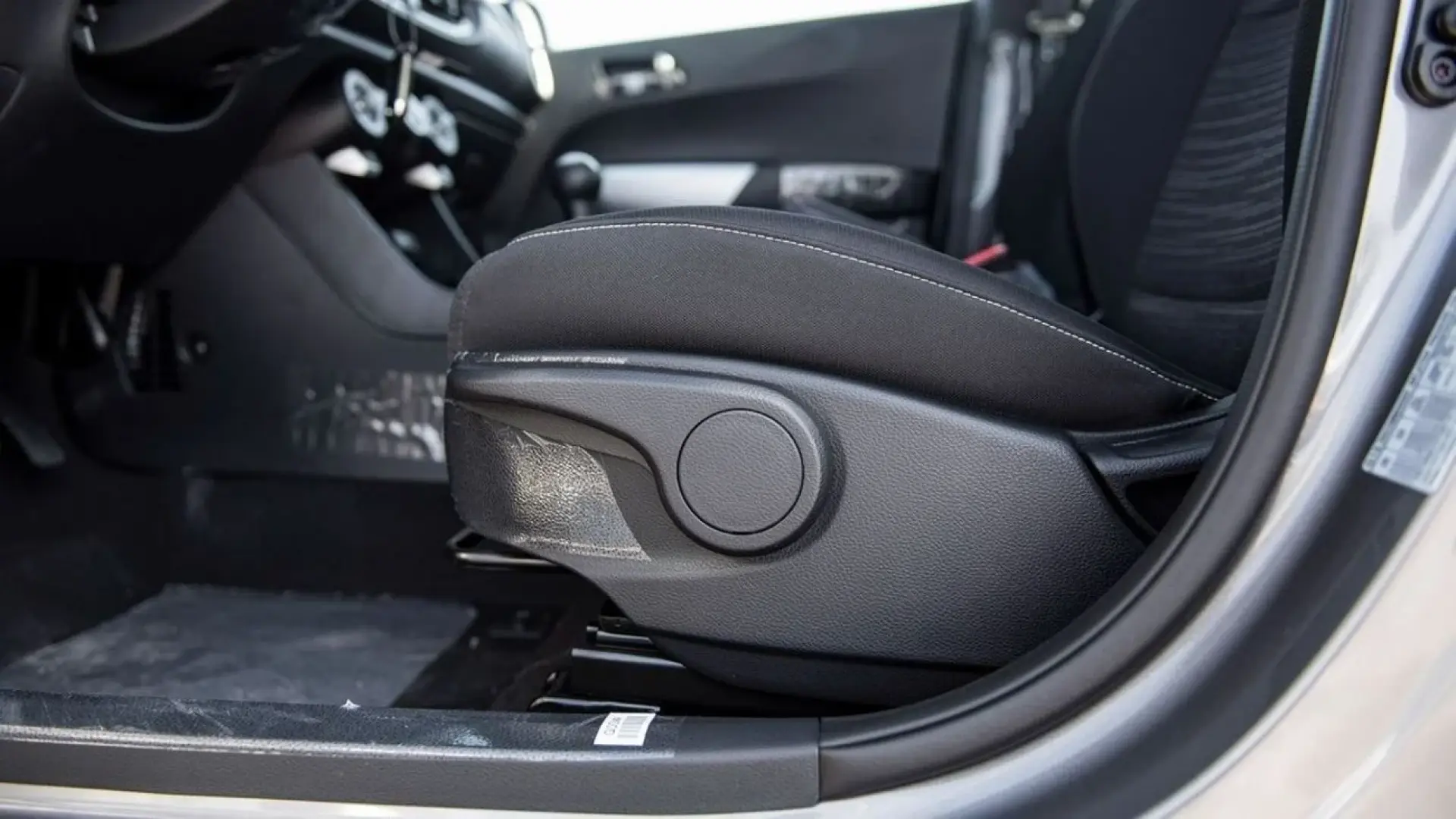 كيا بيكانتو رمادي 2023