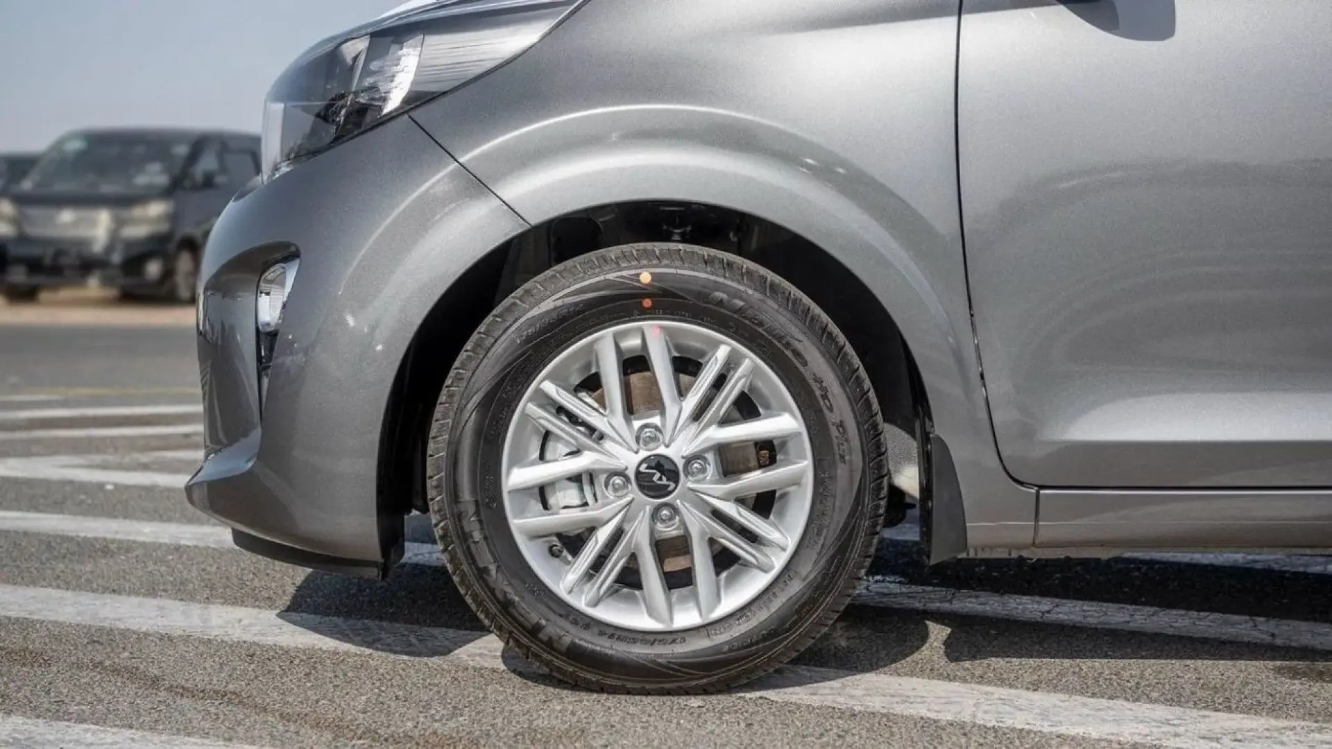 كيا بيكانتو رمادي 2023