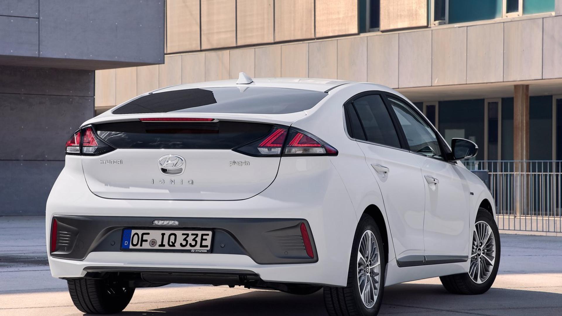 هونداي ايونيك هايبريد 2022