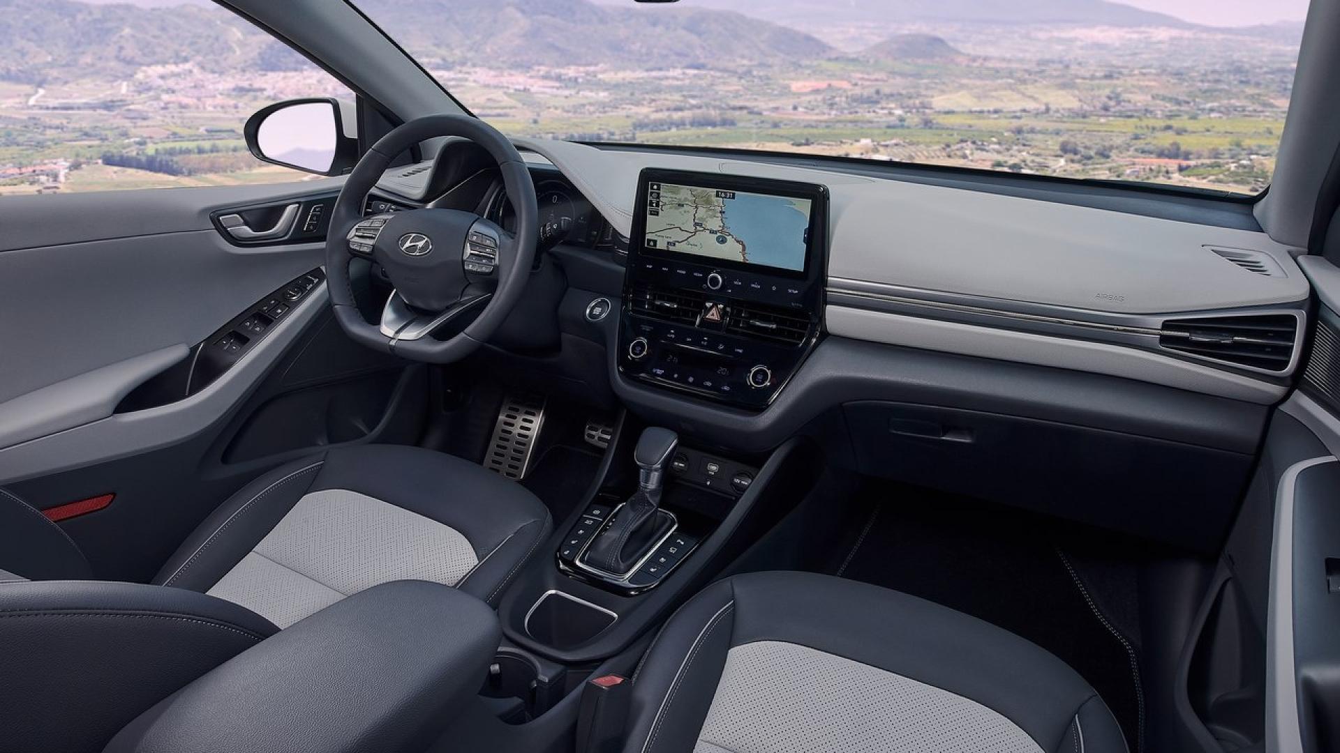 هونداي ايونيك هايبريد 2022