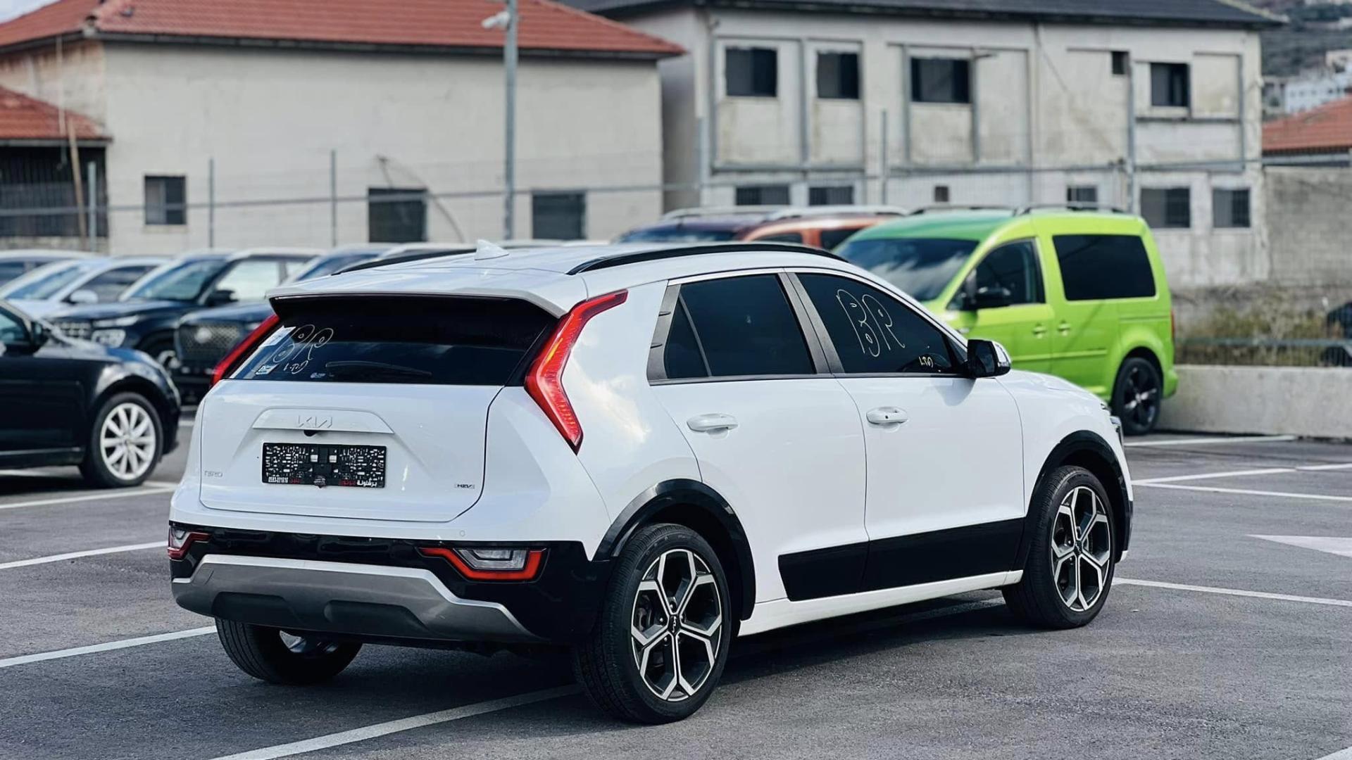 كيا نيرو 2024