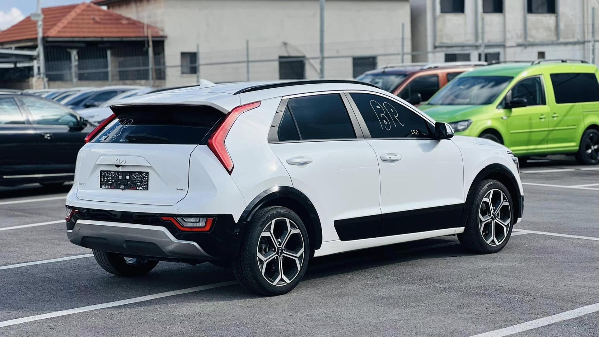 كيا نيرو 2024