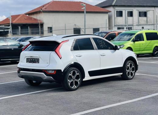 كيا نيرو 2024